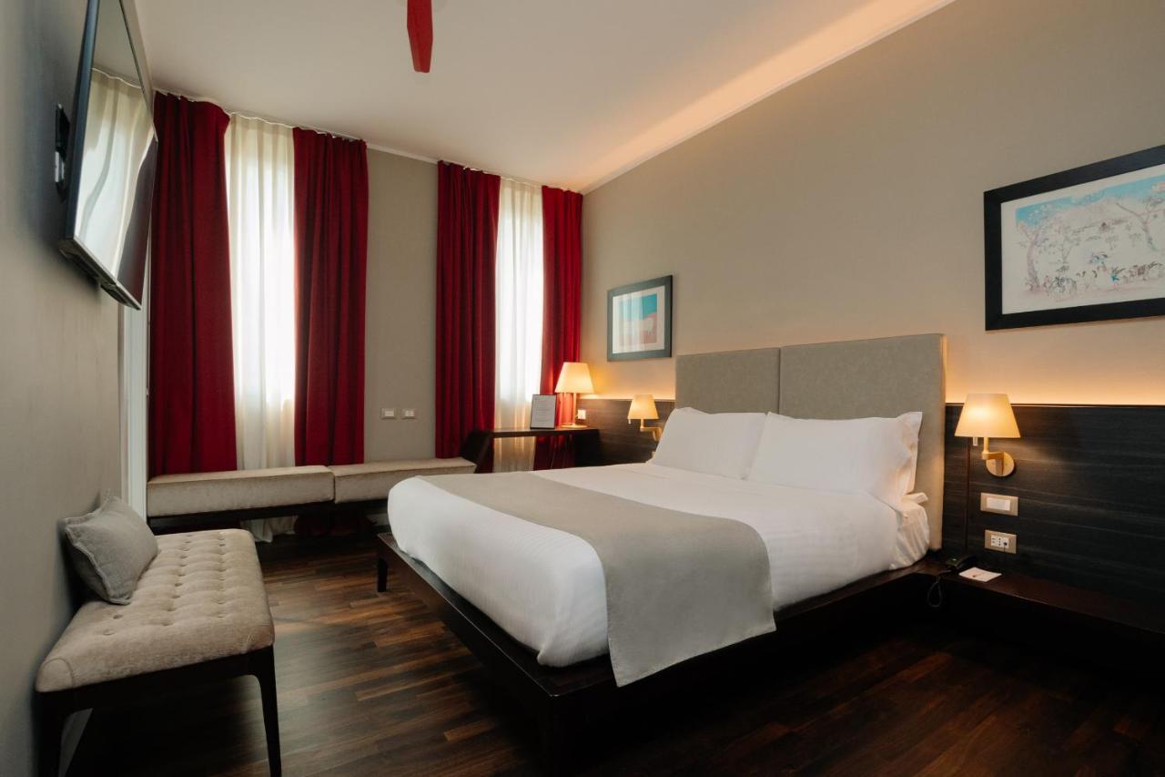 10 Keys Milano Hotel ภายนอก รูปภาพ