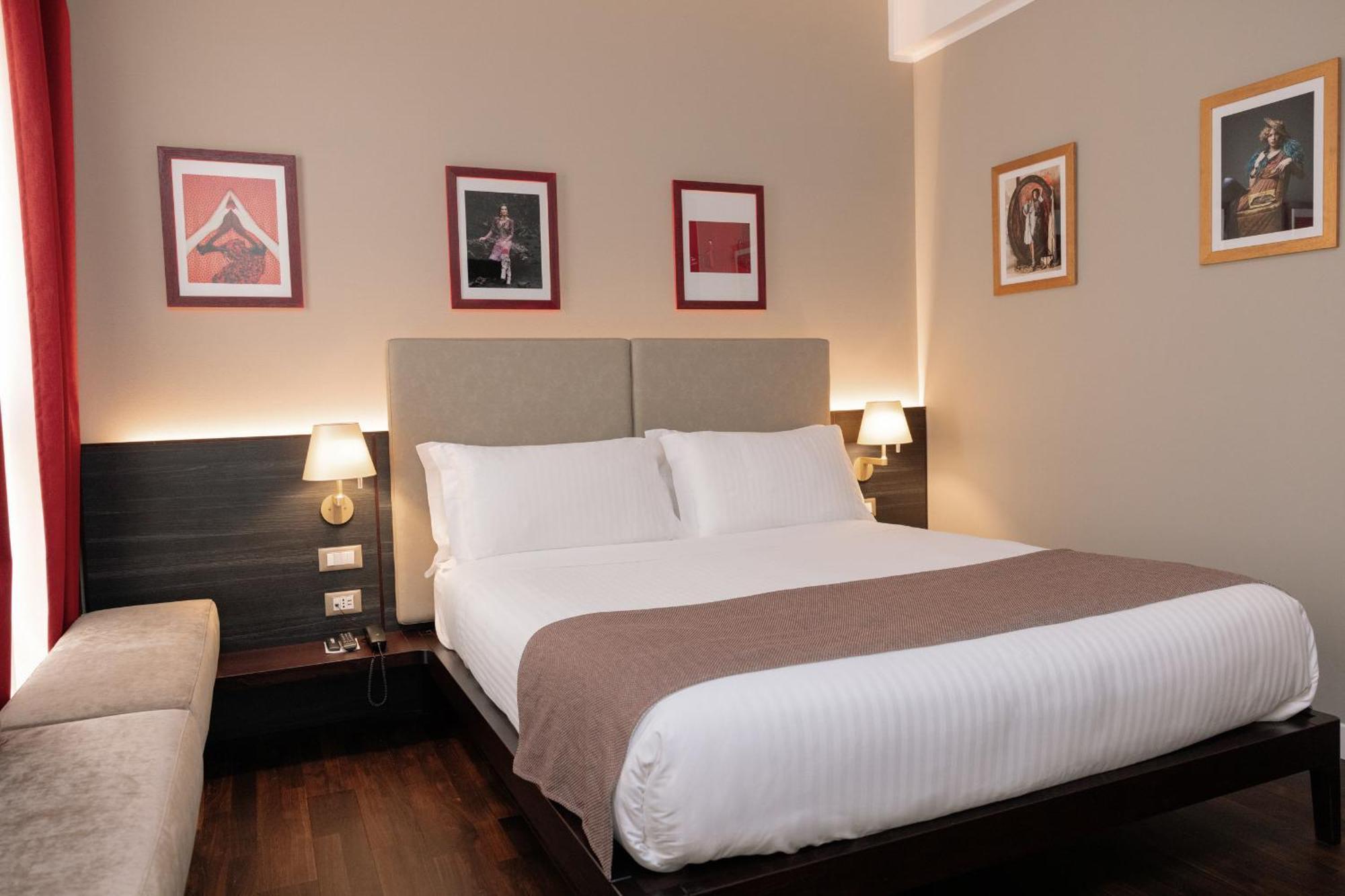 10 Keys Milano Hotel ภายนอก รูปภาพ