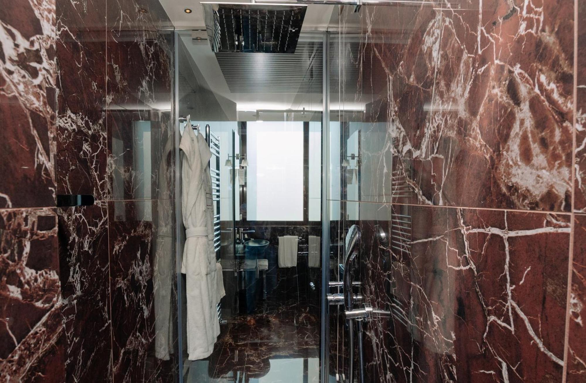 10 Keys Milano Hotel ภายนอก รูปภาพ